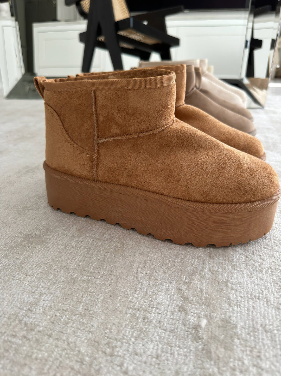 Nora - Trendy BOOTS